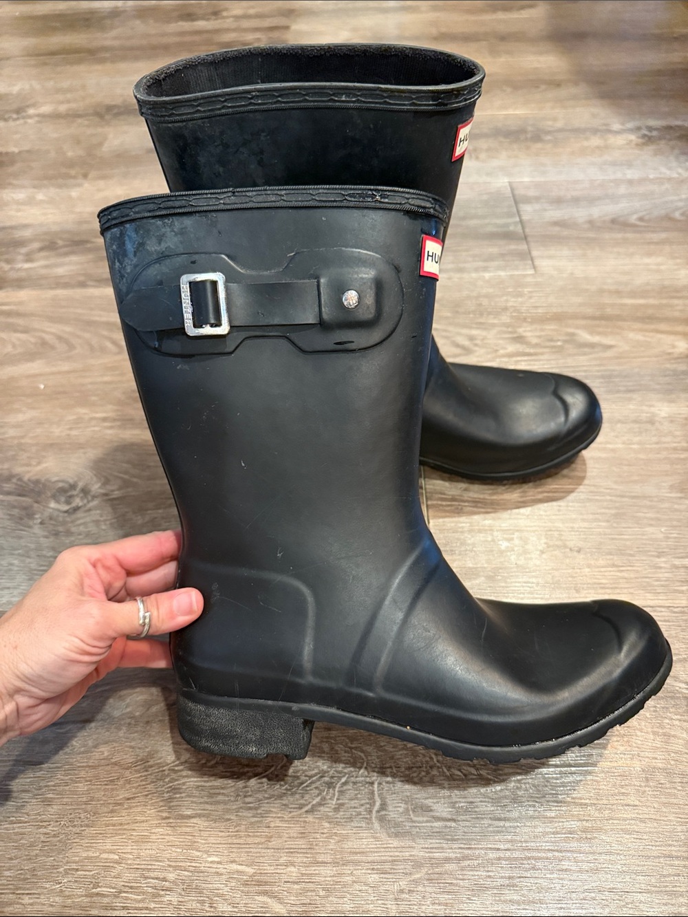 Hunter Original Short Rain Boot in Black Size 7